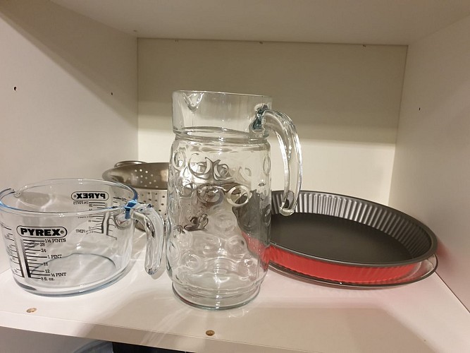 Gîte du Petit Crochet - Fresnay-sur-Sarthe - vaisselle