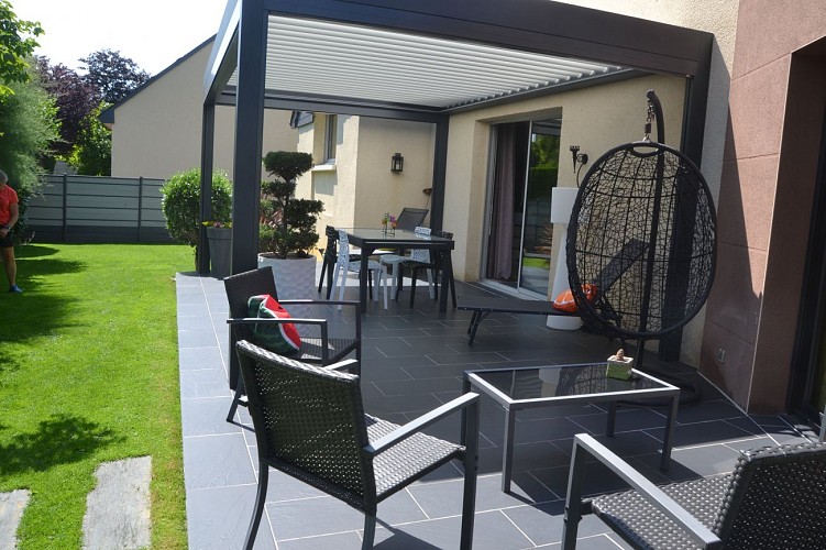 Pause tranquille - Cour et terrasse