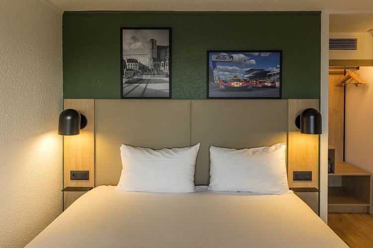 CHAMBRE LIT DOUBLE 1