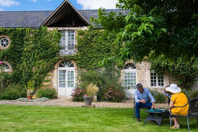 Extérieur Cour Hôtel Ricordeau