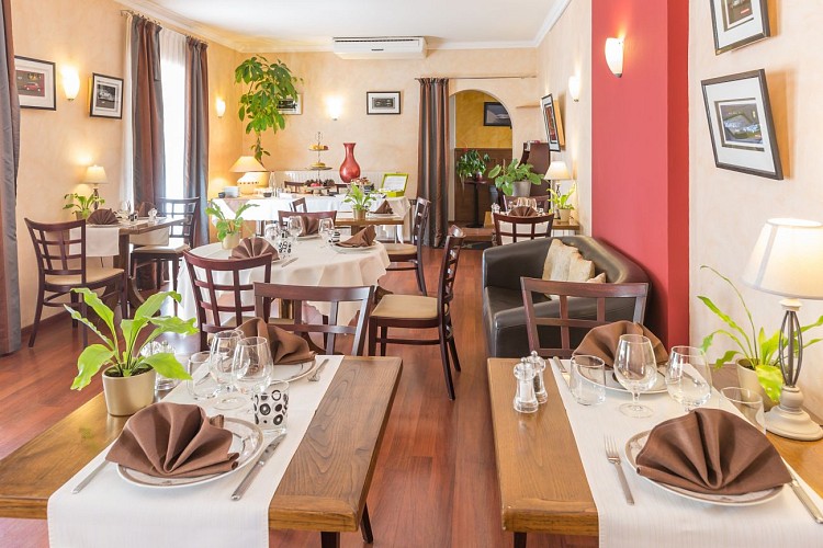 logis72_saint_calais_hote_276079_DP5D9613