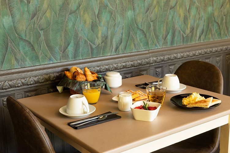 PETIT DEJEUNER COMPLET