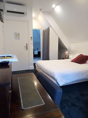 CHAMBRE 3 personnes "MONTIJO"