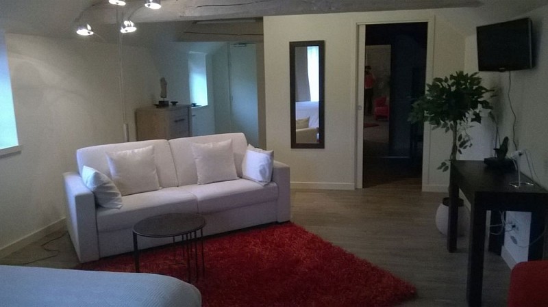 vallee-de-la-sarthe-saint-aubin-chambre-mansarde-72-HOT