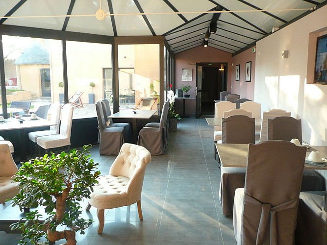 vallee-de-la-sarthe-saint-aubin-salle-ptit-dej-72-HOT