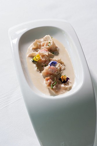 Spécialité de l'Auberge des Matfeux - Ravioles de langoustines