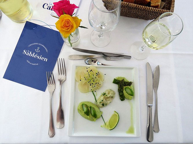 A-table- Menu- Bateau Le Sablésien