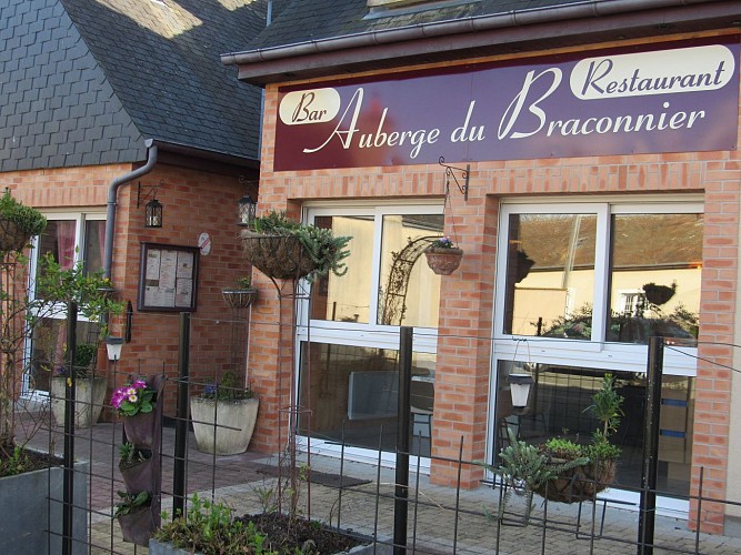 Auberge du Braconnier - Devanture du restaurant