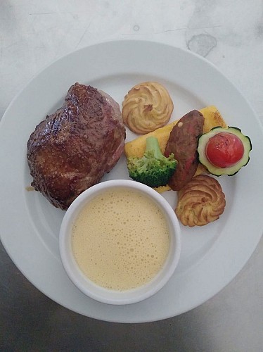 Assiette-La-Place-Chevillé