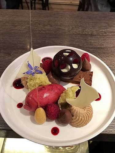 52941753-2282498171867918-5583076409531695104-o-2