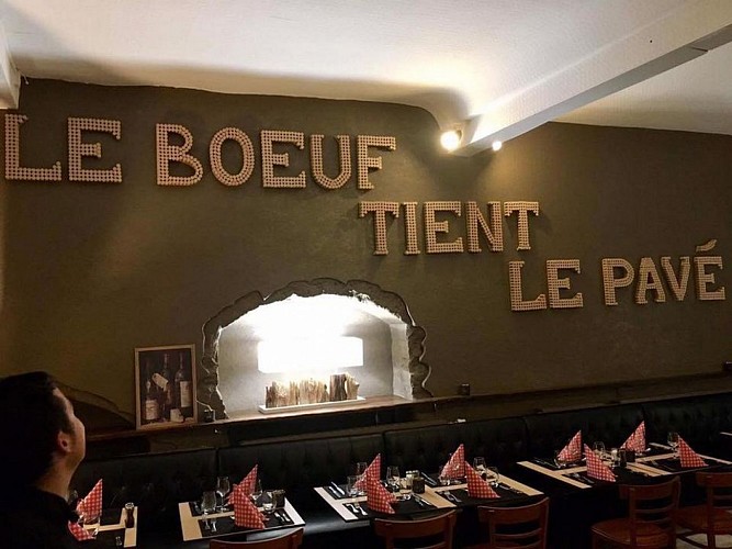 le-boeuf-tient-le-pavé-restaurant-lemans-1