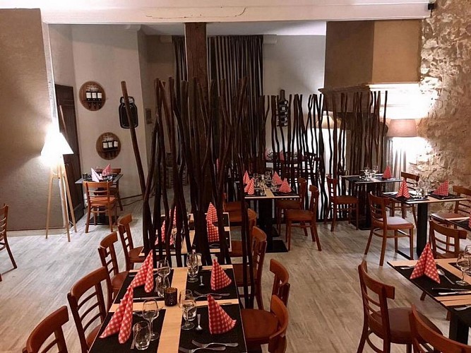 le-boeuf-tient-le-pavé-restaurant-lemans-2