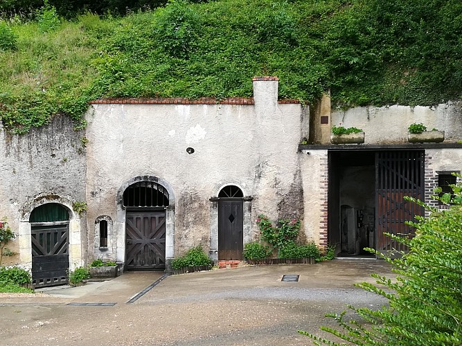 Facade-de-cave-2
