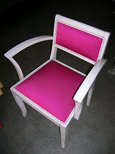 vallee-de-la-sarthe-Chaise-rose