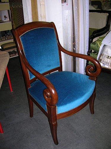 vallee-de-la-sarthe-fauteuil-bleu