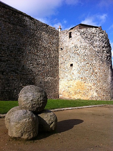 Square-Robert-Triger-lemans-72-pc