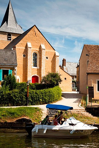 PCU72-église-Malicorne-1