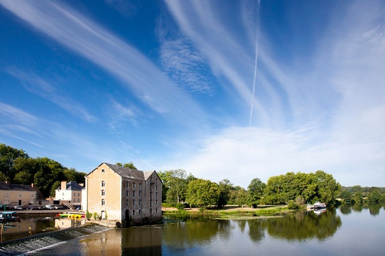 Malicorne-sur-Sarthe--Moulins