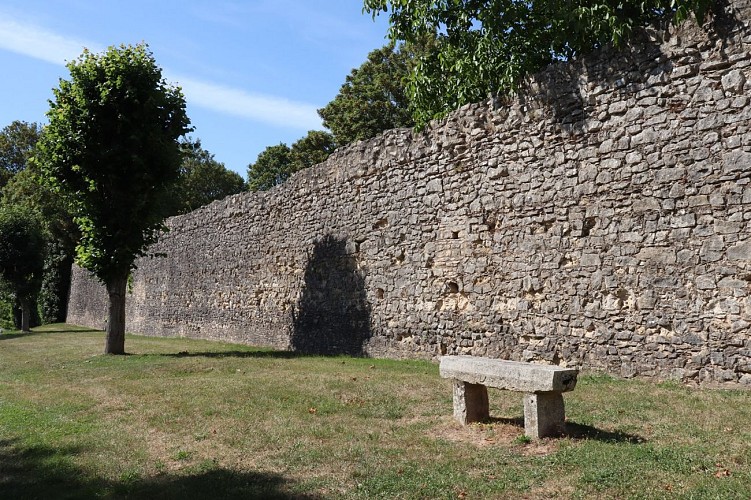 Ramparts de Bourg-le-Roi