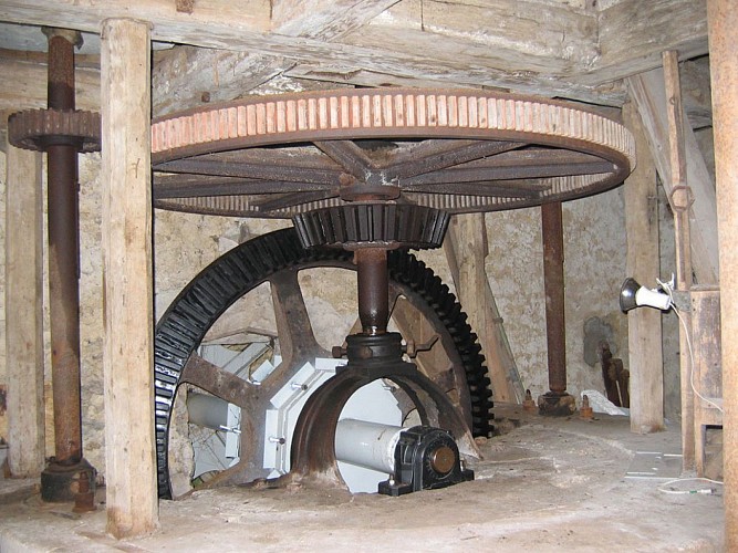 PCU72-Courteille-3-Engrenage-moulin