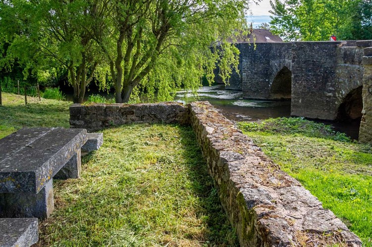 Pont-de-Poillé-sur-Vègre