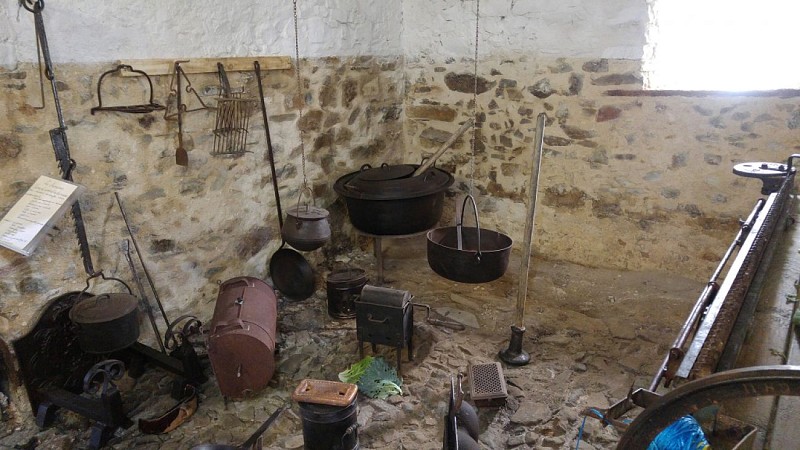 Vallée-de-la-sarthe-Campagne-retro-marmittes