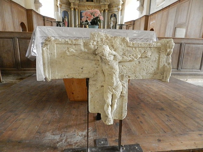 église Saint Georges - croix des Aunais