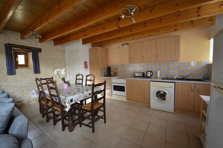 L'Hirondelle - kitchen - Gites dans les champs
