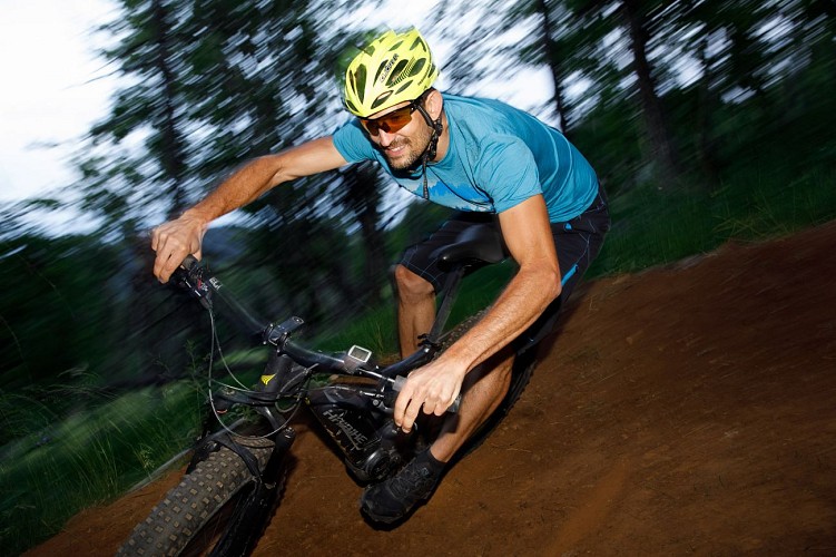 Expérience Vélo, randonnée en VTT électrique et activités de groupe et team building