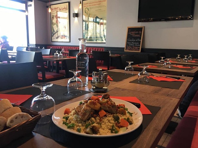 55786275_2111359415627660_8910948036910252032_n