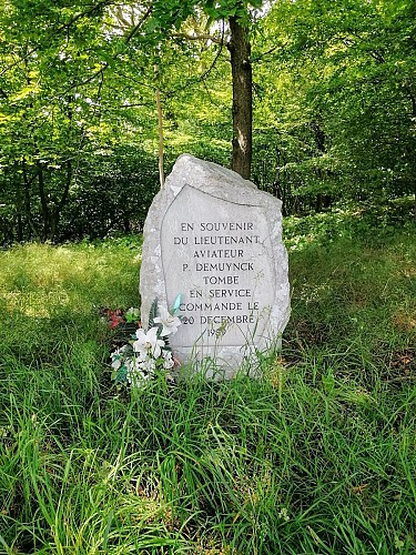 Stèle en mémoire à Pieter Demuynck