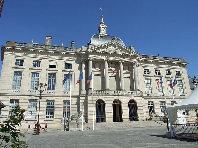 Hôtel de Ville, place Foch 