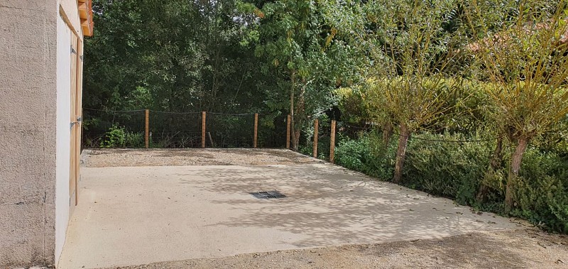 Aire de camping-car - Le Mazeau