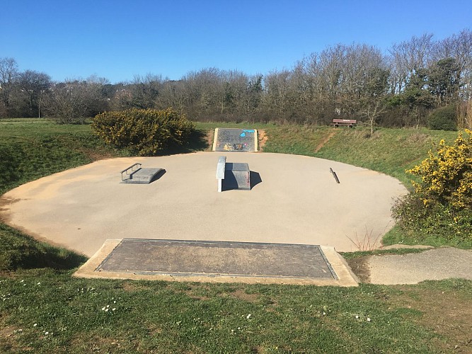 AIRE DE JEUX LES MORINIÈRES