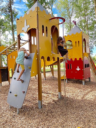 AIRE DE JEUX DU CHÂTEAU