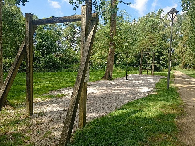 AIRE DE JEUX DU CHÂTEAU