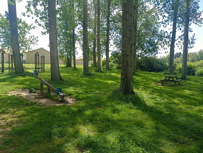 AIRE DE JEUX DU CHÂTEAU