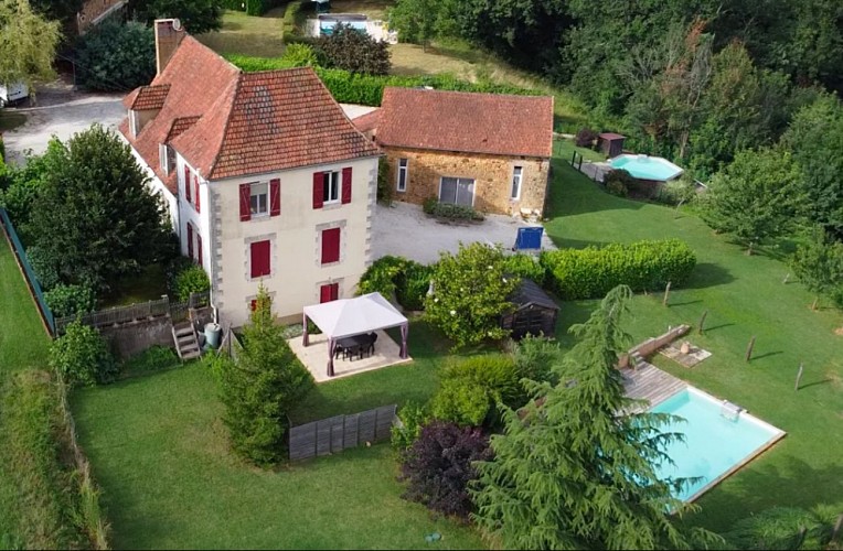 La petite poule rouge chambres hote perigord noir vallee dordogne
