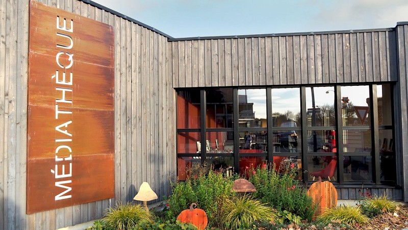 MÉDIATHÈQUE ANDRÉE CHEDID