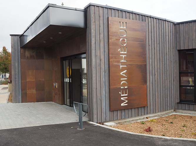 MÉDIATHÈQUE ANDRÉE CHEDID