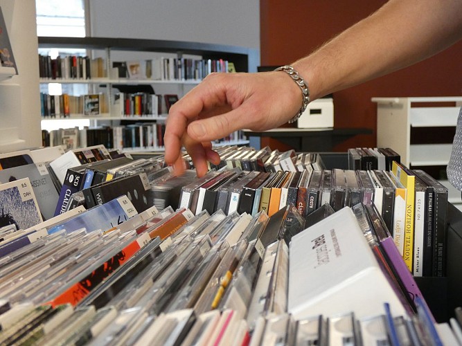 MÉDIATHÈQUE ANDRÉE CHEDID