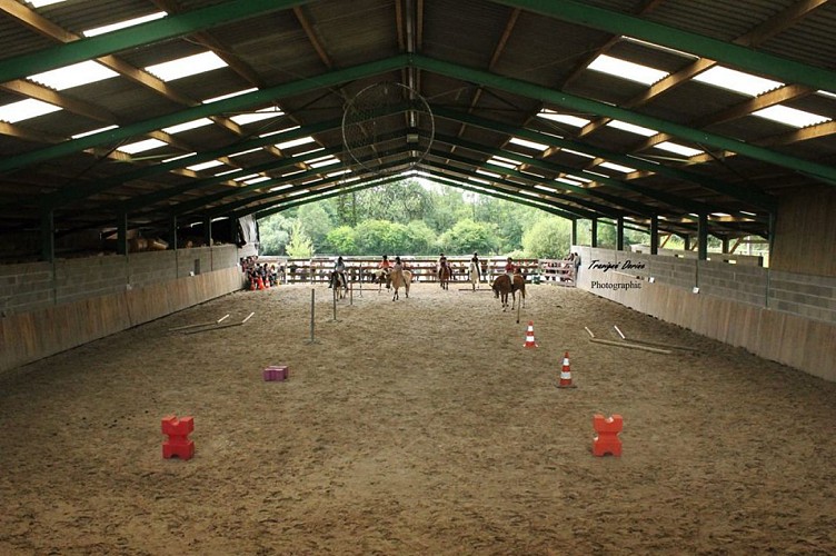 CENTRE EQUESTRE DE LA CHEVRIE