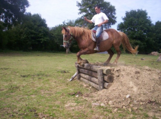 CENTRE EQUESTRE DE LA CHEVRIE