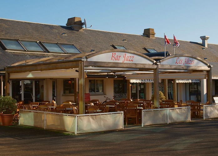 BAR JAZZ "LES ALIZES"
