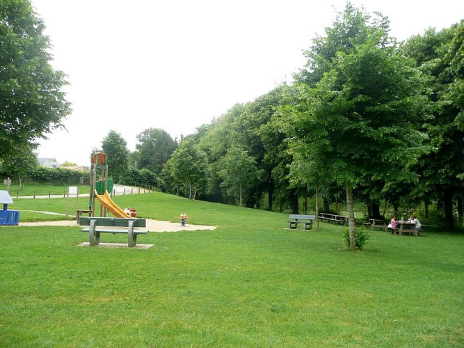 AIRE DE PIQUE-NIQUE DE LA MICHENAUDIÈRE