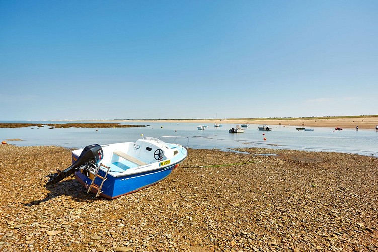 CALE DE MISE À L'EAU - PLAGE DE SION