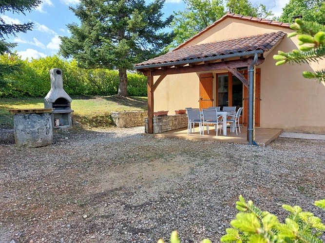 combe ferrade facade