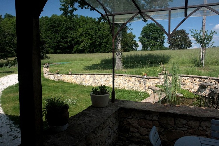 La-Grange-de-Campagnac-terrasse
