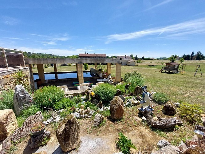 Bayaou avec piscine couverte à Sarlat