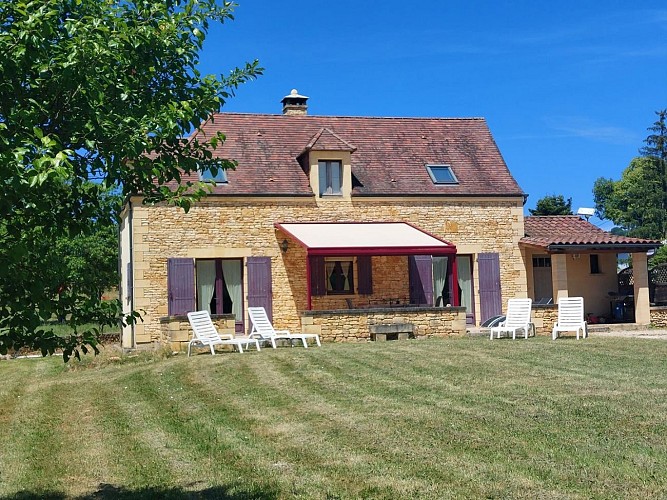 Bayaou avec piscine couverte à Sarlat